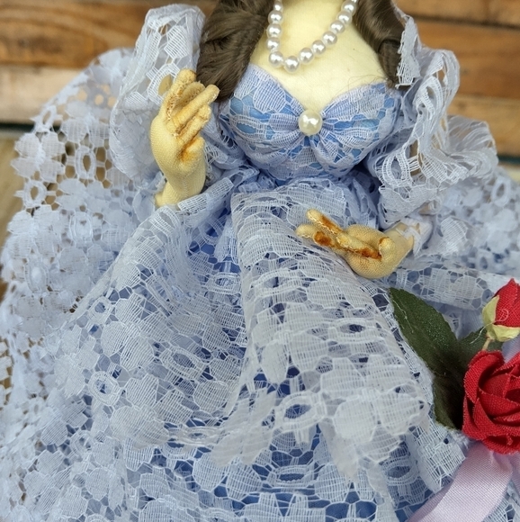 Vintage Big Eyes Pose Doll Made in Korea Southern Belle 60s 70s - Picture 9 of 11